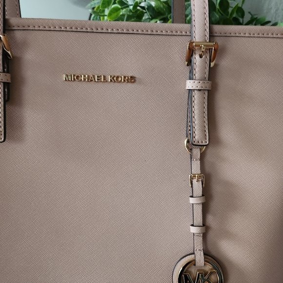 Michael Kors Jet Set Tote Large - Picture 2 of 7